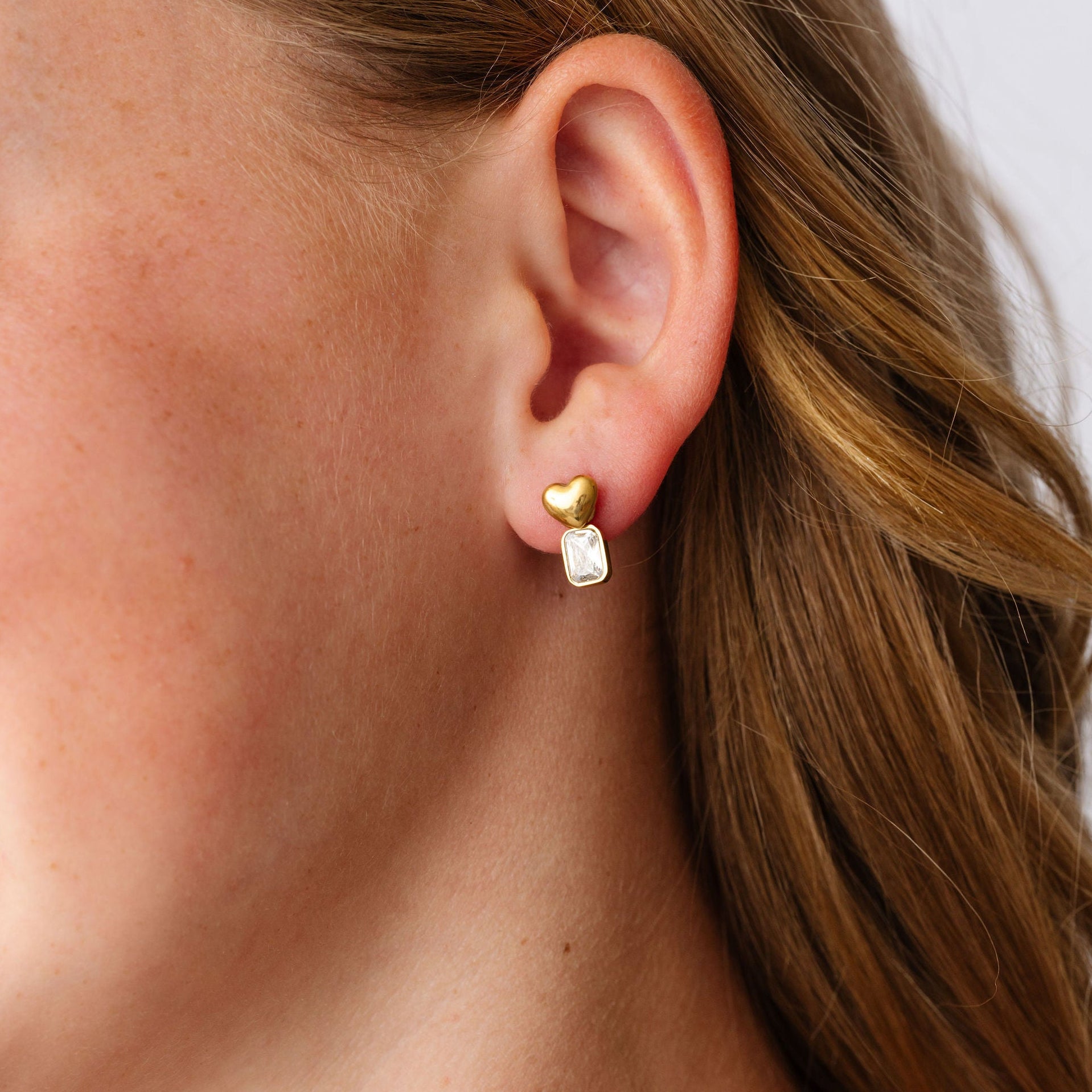 Bubble Heart Flat Back Stud Earring